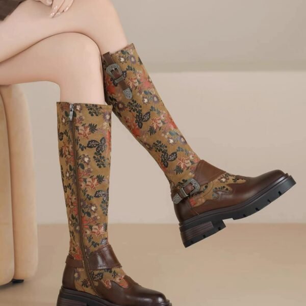 بوت مميز شبابي