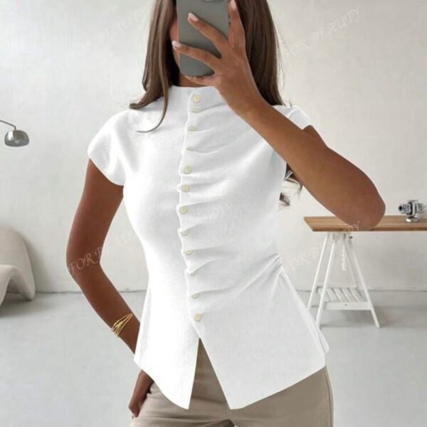 Round-Neck Buttoned Foldable Short-Sleeved Knitted Cardigan.